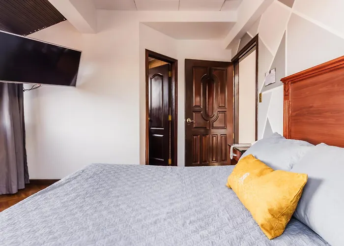 Elegance Hotel